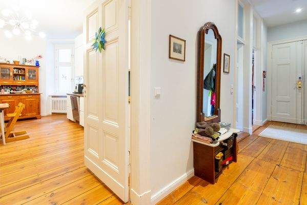 Einblick Flur/Küche