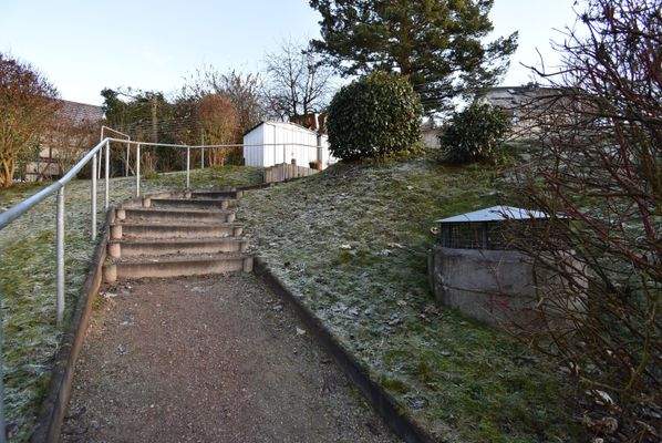 18 Zugang Grundstueck.JPG