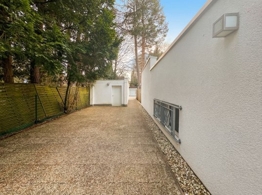 Außenansicht Zugang