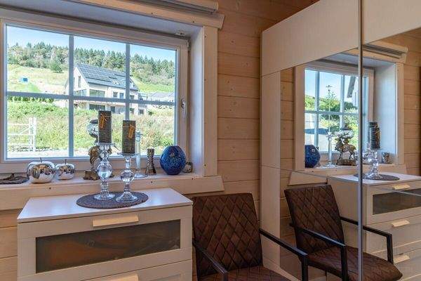 LeonWood_Blockhaus_Individual_Brand_117