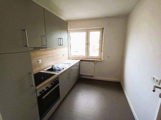 kl. Wohnküche mit Platz zum Essen