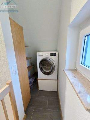  Anbau Bereich für Waschmaschine/Trockner in Diele