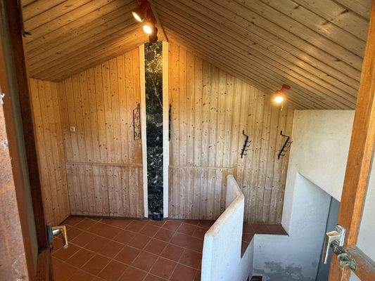 Zugang Weinkeller mit Verkostung 