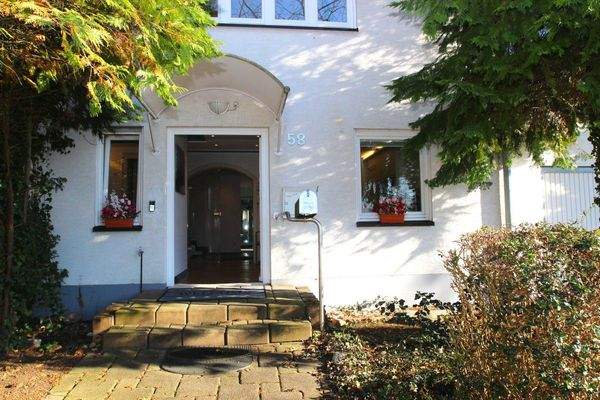 Herzlich Willkommen, …