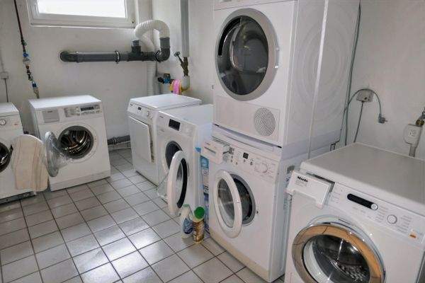 Gemeinsame Waschküche im UG