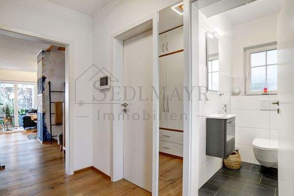 Ansicht EG Flur und Gäste WC