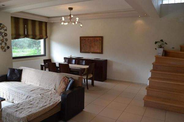 Kreta, Exo Lakonia: 5-Zimmer-Villa mit großem Olivenhain zu verkaufen