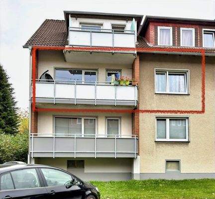 Westansicht mit Blick auf den Balkon