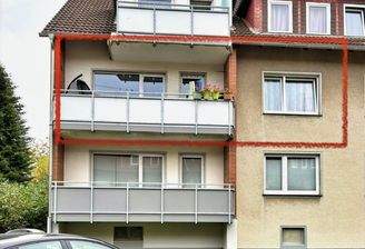 Westansicht mit Blick auf den Balkon