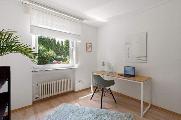 Schlafzimmer 4