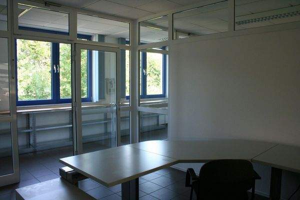 Büro Flachdachgebäude