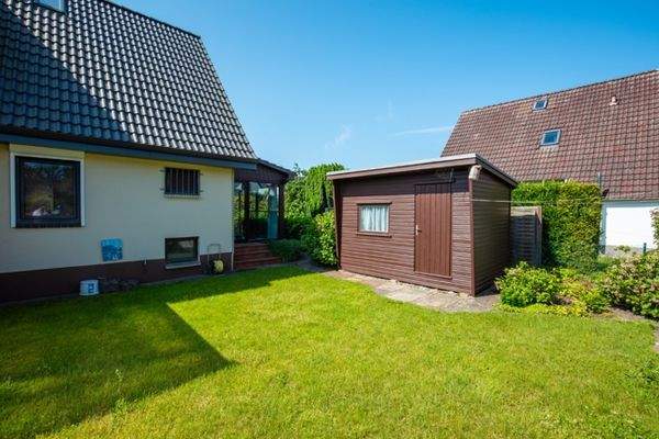 Schuppen und Wintergarten am Haus