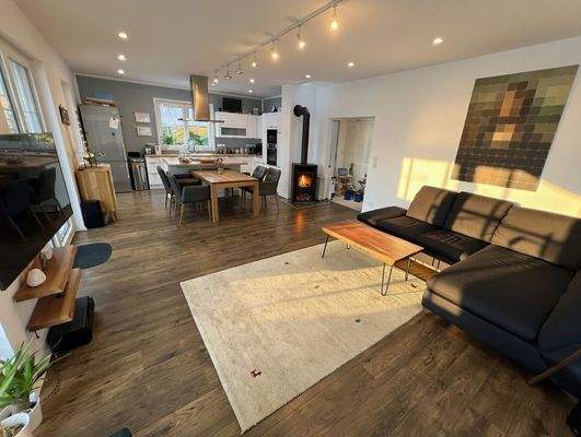 Offener Wohn- und Essbereich