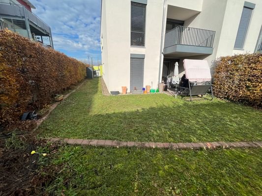 Privater Gartenanteil mit Terrasse