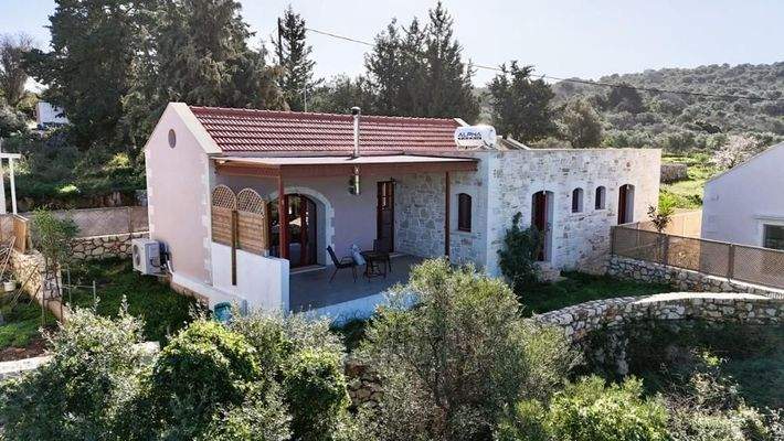 MIT VIDEO: Kreta – Klassische Steinvilla mit modernem Komfort in Vamos