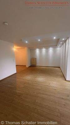 Wohn-Esszimmer + Küche 