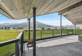 Blick von der uneinsehbaren Terrasse auf das Kitzbüheler Horn