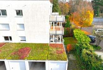 Hausansicht Westseite Balkon DJI_0099 