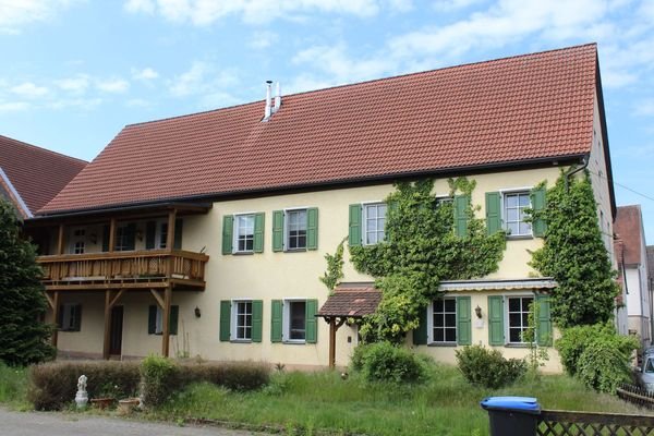 Außenansicht Wohnung 1. OG links