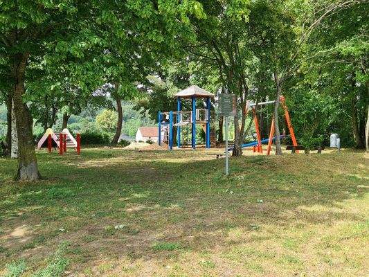 Spielplatz in der Nähe