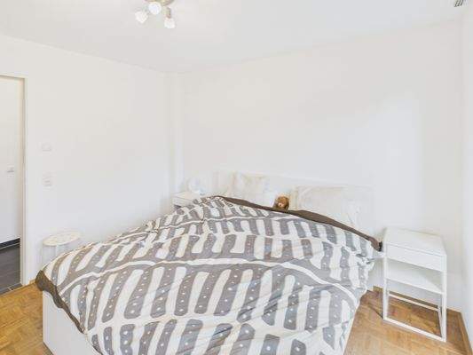 CAM01223G0-PR0169-STILL013