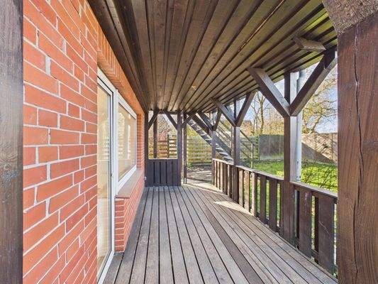 CAM04911G0-PR0054-STILL009