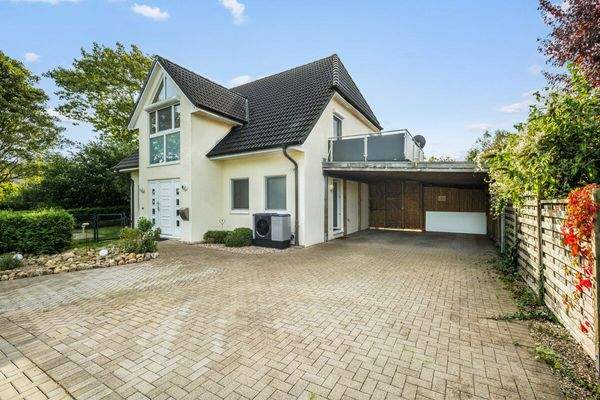 Außenansicht Parkplatz