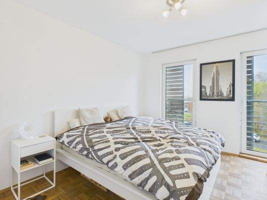 CAM01223G0-PR0169-STILL011