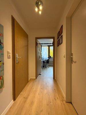 Flur ins Schlafzimmer/Kinderzimmer