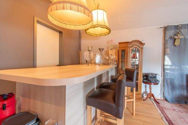 Eventraum mit Tresen