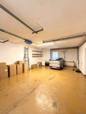 Garage - (KI generiert)