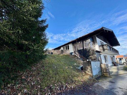 Großzügiges Grundstück