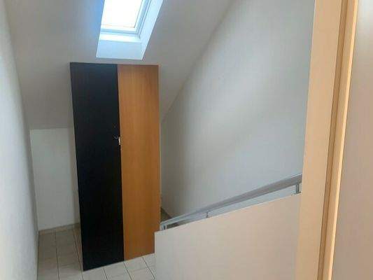 Garderobe im Stiegenaufgang