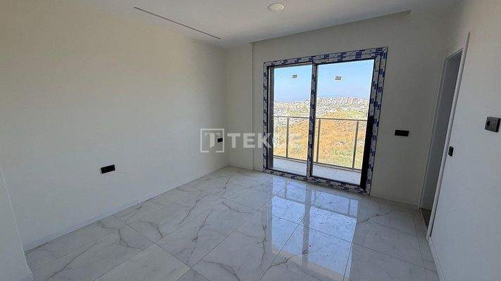 Sea View Flat in a New Complex with Pool in Kuşadası