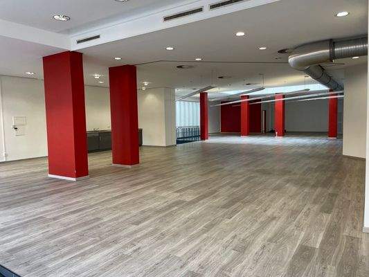 Blick über die Fläche vom Eingang