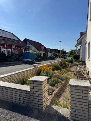 76 Vorgarten.jpg