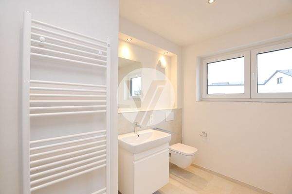 Bad (Waschtisch / WC)