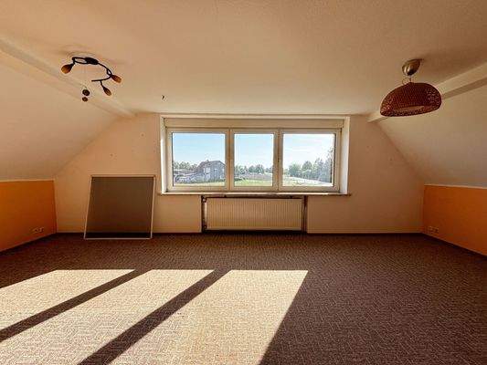 Wohnzimmer DG