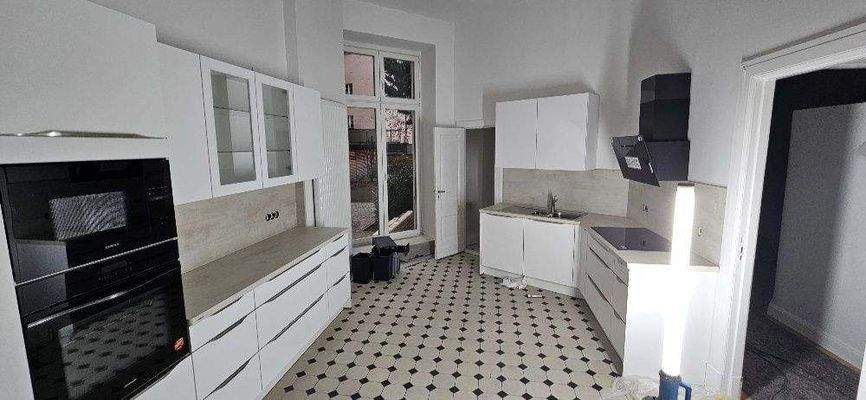 super Einbauküche.jpg