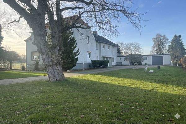 Vorderansicht der Häuser