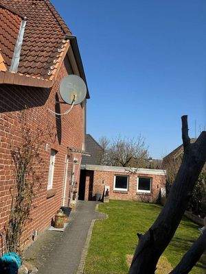 Der Garten zum Nebengebäude