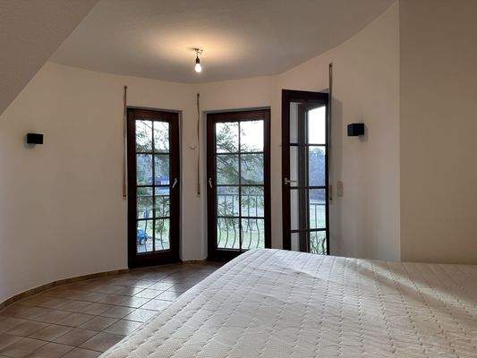 Büro / Schlafzimmer