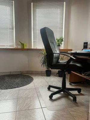Büro EG