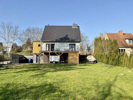 Haus von Garten aus