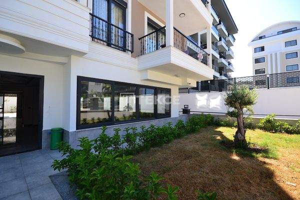 Real Estate Close to the Sea within a Complex in Kargıcak Alanya