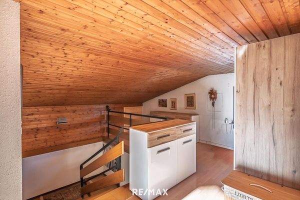 Aufgang ins Dachgeschoss