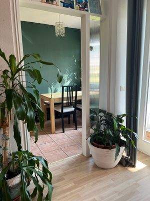 015 Wohnzimmer Blick zum Essplatz.jpg