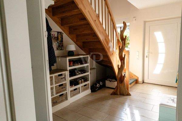 Flur mit Aufgang Obergeschoss