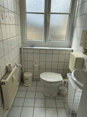 WC im Treppenhaus 