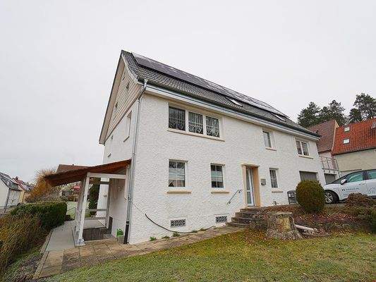 Eingang ELW und Kellerabgang